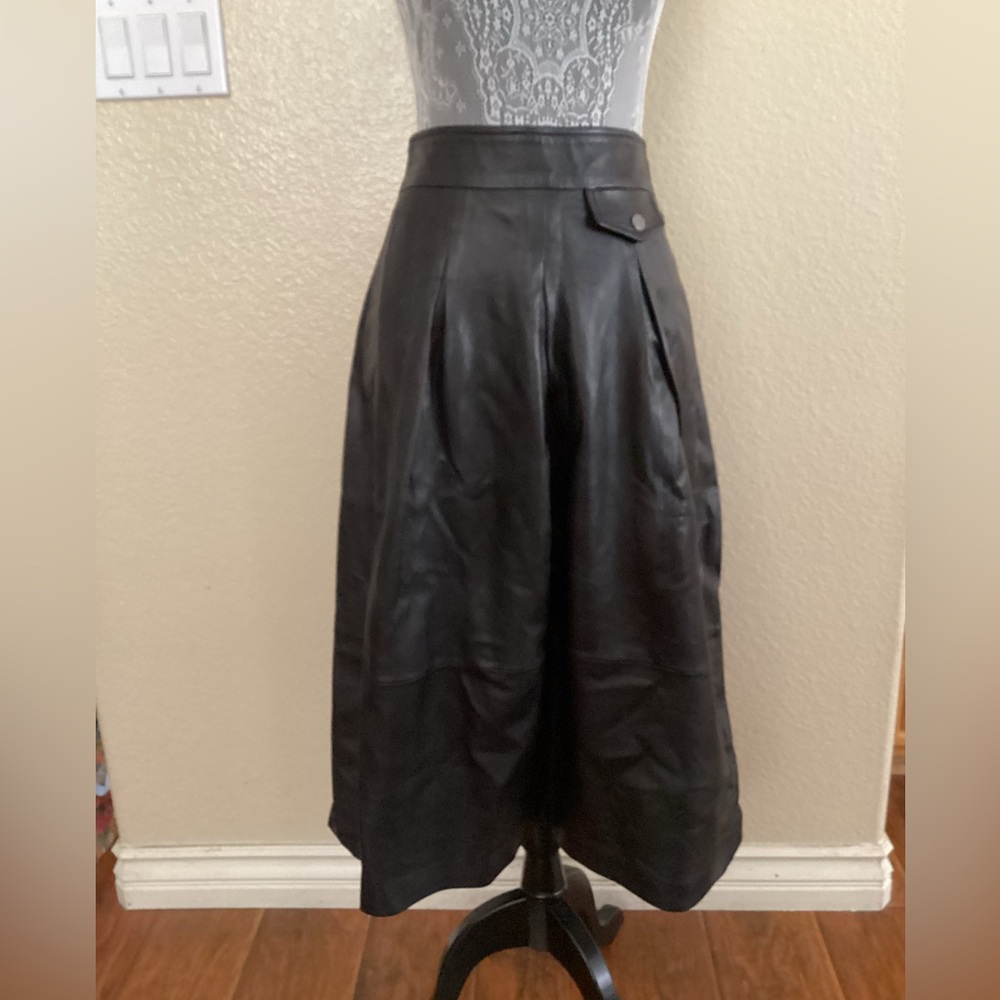 Bod & Christensen Stunning Black Leather Pleated A-line Skirt Size 6/8